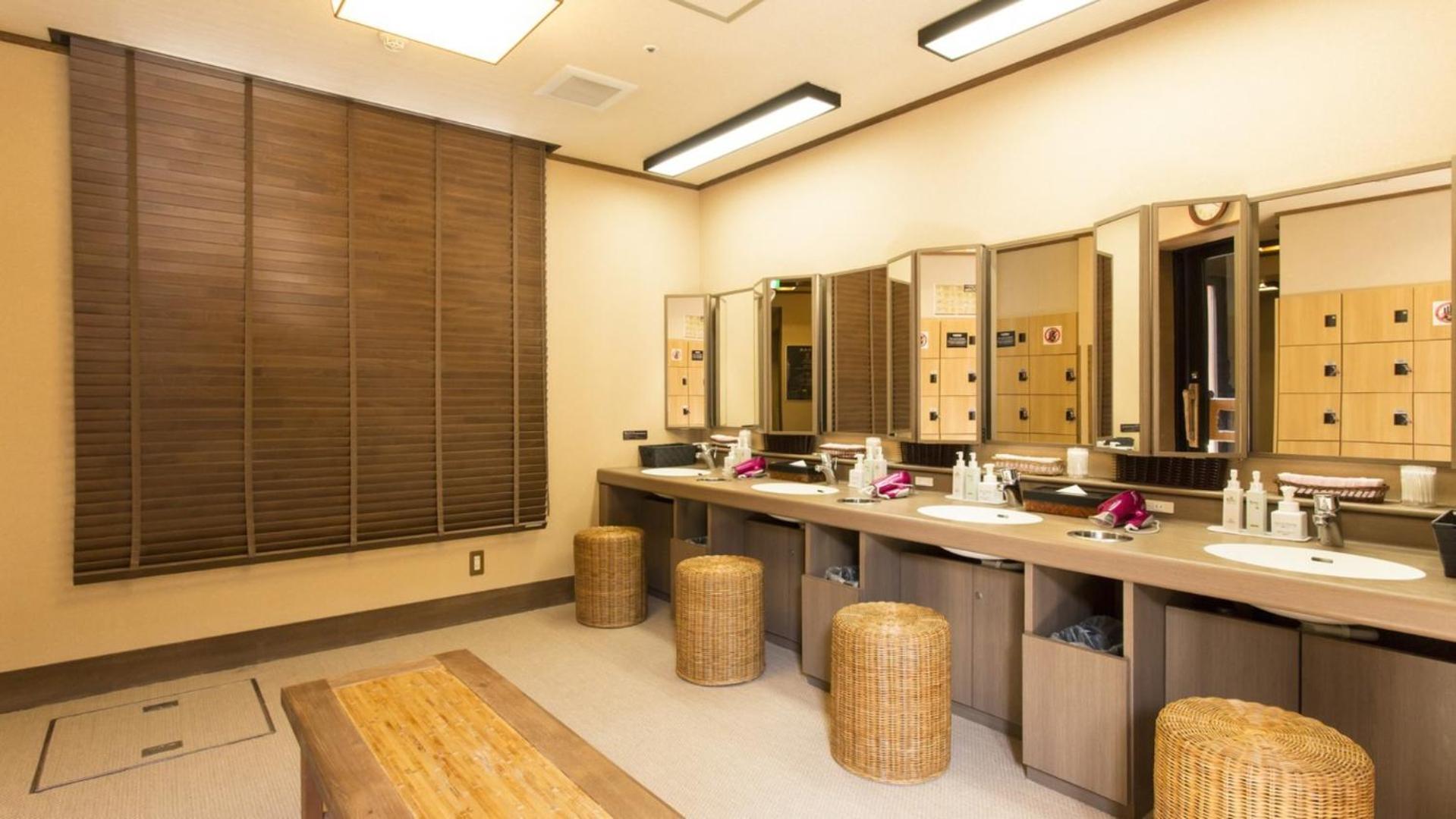 Dormy Inn Kumamoto Natural Hot Spring Экстерьер фото